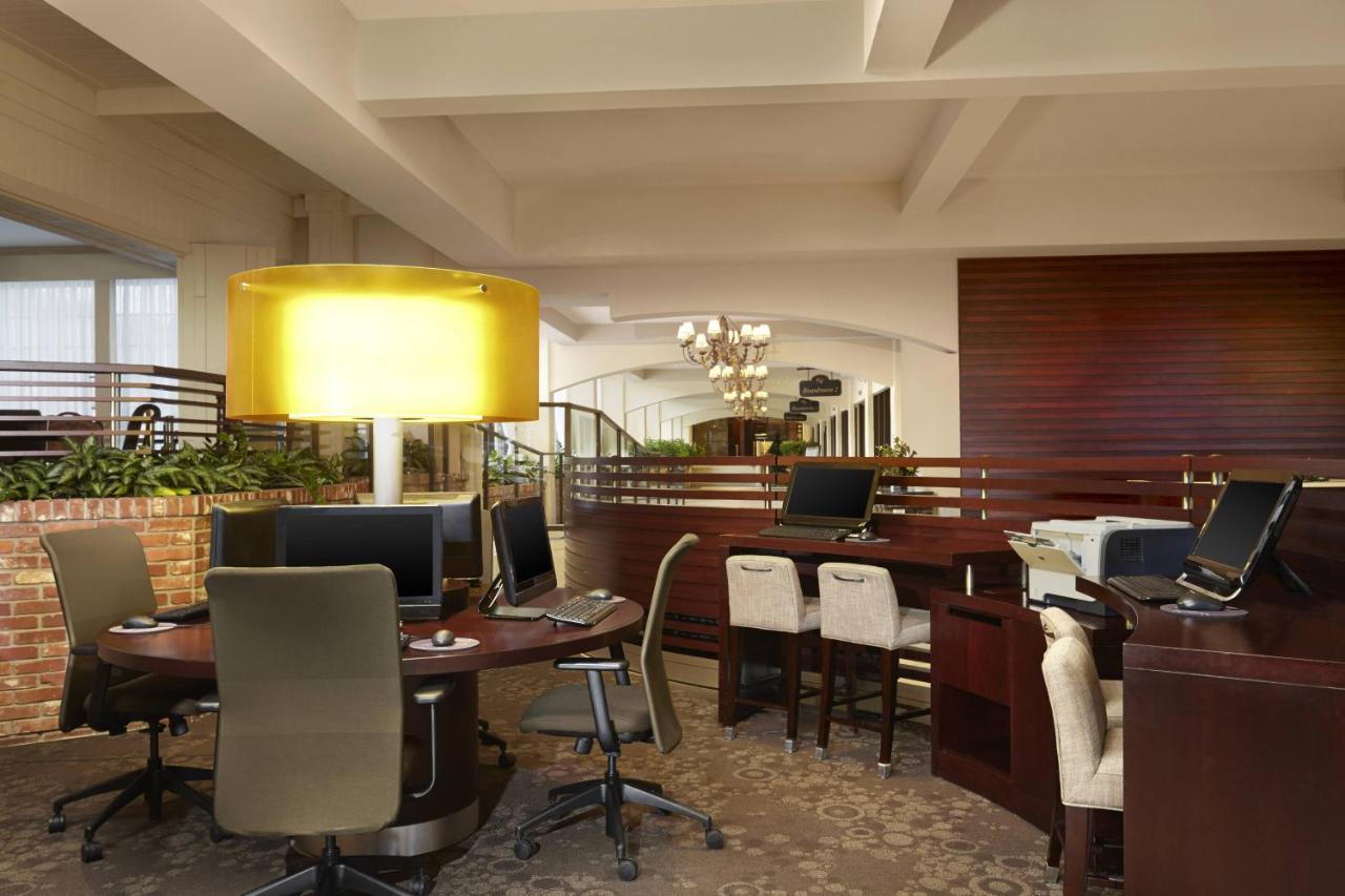 Red Deer Resort & Casino 외부 사진
